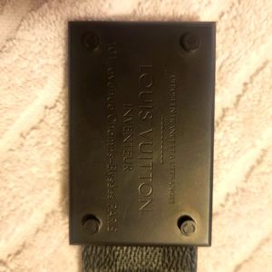Louis Vuitton Mens Belt